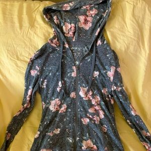 Aeropostale thin long sleeve hoodie